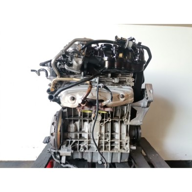 VOLKSWAGEN GOLF V BERLINA 1.6 (102 CV)